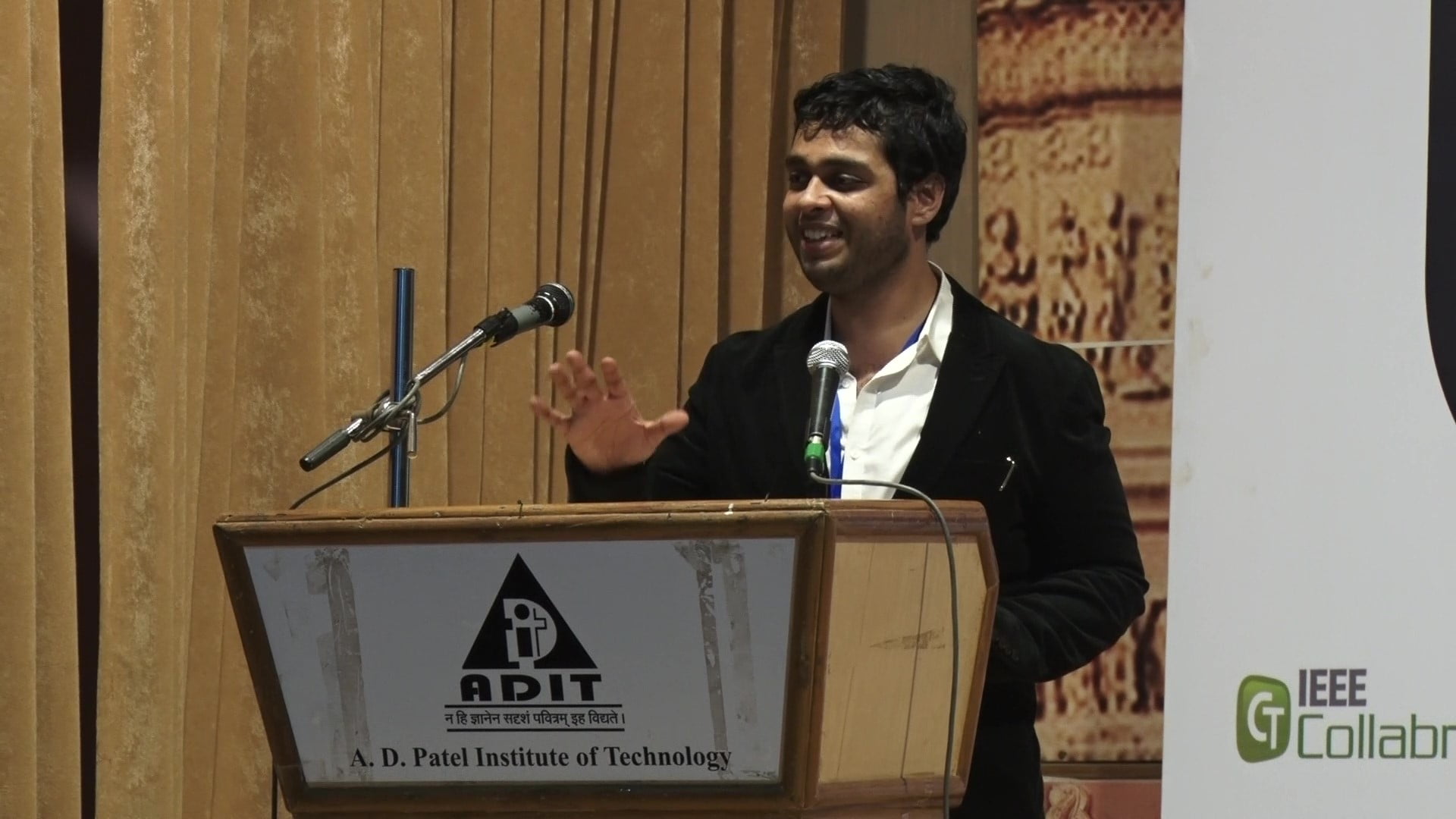 Ankur Borwankar during a motivational speech on storytelling at ADIT, Gujarat, organised by IEEE
