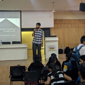 Ankur Borwankar delivering Keynote Speech on Startups & Entrepreneurship at Hack Club, Sinhgad College of Engineering (SCoE), under the Sinhgad Institutes, Pune, Maharashtra